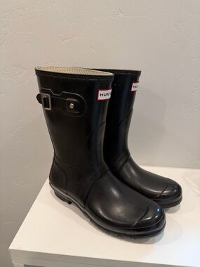 Hunter Black Mid-Calf Rain Boots with Side Buckle 9